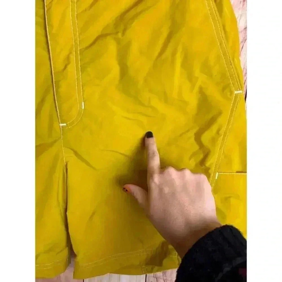 Adidas Men's Utility Skateboarding Shorts Yellow Size L New Read Description - Picture 4 of 10